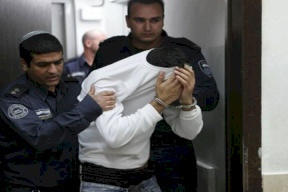 "إسرائيلي" يغتصب بناته بعد تخديرهن‎‎