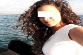  في بلد عربي والد يطعن ابنته 4 مرات