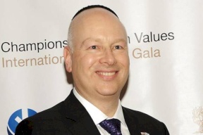 غرينبلات :  التاريخ  سيحاكم السلطة الفلسطينية بقسوة