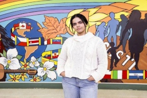 اللاجئة السعودية رهف تثير الجدل من جديد وتقول : "الآن عرفت أننا في شهر رمضان"!