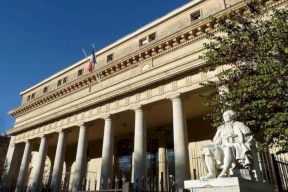 فرنسا تعتزم تسليم خبير صواريخ إيراني إلى أميركا