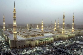 فيديو.. "شالوم" على لافتة قرب المسجد النبوي!