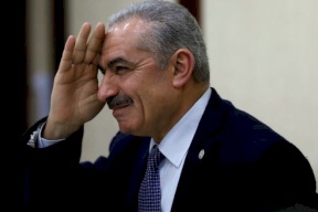 اشتية: لا يمكن الاستمرار في الاعتراف بإسرائيل 