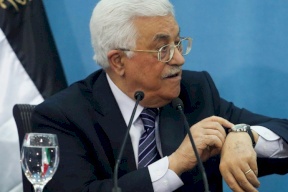 صحيفة عبرية: السلطة الفلسطينية قد تنهار وقريبا ستدفع رواتب الموظفين بنسبة 30% فقط