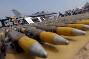 اليكم قائمة الدول العربية التي تشتري الأسلحة من "إسرائيل"