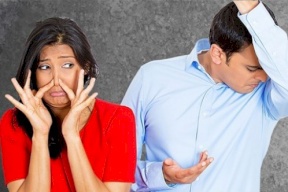 هكذا تحارب رائحة العرق الكريهة..طريقة سهلة