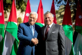 رسالة من الرئيس عباس لملك الأردن