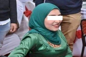 عربي يطلق زوجته بسبب برنامج على هاتفها