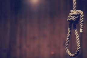 العثور على جثة مواطن مشنوقا داخل منزله برام الله