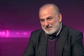 هل يترشح الفنان القدير جمال سليمان لرئاسة سوريا؟ 