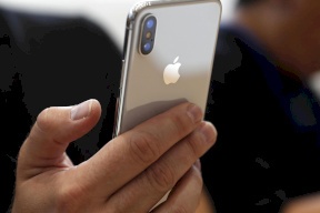 شركة أبل تضيء تفاحتها قريباً
