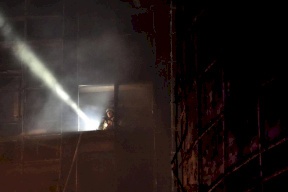 قتيل وجرحى في انفجار ناقلة بميناء تركي