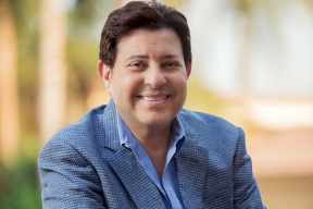 من كان يقصد هاني شاكر حين قال: "أنتم في مزبلة التاريخ" ؟