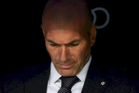 وفاة شقيق زيدان وفريق ريال مدريد يقف دقيقة صمت