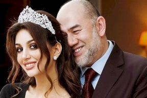 نهاية مُفجعة لقصة حبهما .. ملك ماليزيا يُطلق زوجته ملكة جمال روسيا