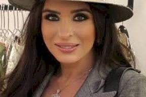 الراقصة دينا تثير الجدل حول ما اكتشفته عن والدتها بعد 15 عام..اليكم التفاصيل