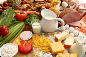 كم نحتاج من البروتين يوميا؟