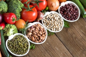 6 وجبات تتسبب في الغازات والانتفاخ.. هذه البدائل