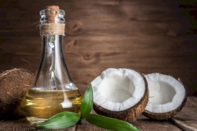 هذا هو الخطأ الذي نقوم به عند استعمال زيت جوز الهند