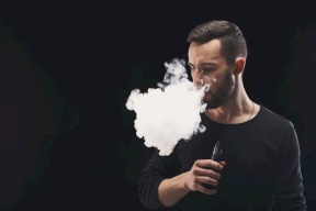 سجائر إلكترونية "مشتبهة" بإصابة العشرات في أميركا