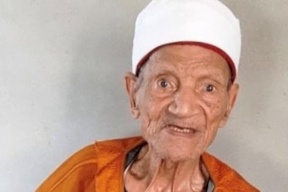 مصري عمره 92 عاماً مصاب بالسرطان.. يواصل الدراسة