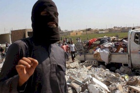 أميركا تسلّم عشرات "الدواعش" للعراق