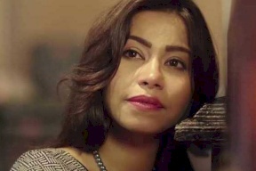 شيرين قلبها يحترق على لبنان