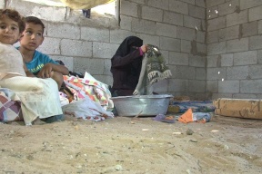 حياة بائسة في غزة بسبب الفقر