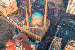 احتجاجات لبنان تدخل أسبوعها الثاني
