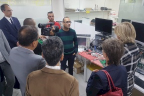 صور.. نائب رئيس وزراء ولاية سارلاند الألمانية تتفقد الطلبة المتدربين من الدراسات الثنائية في جامعة القدس