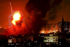 غارات إسرائيلية على أهداف في غزة واعتراض صاروخين فوق سديروت