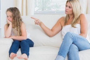 كيف يتم التعامل مع الطفل العنيد؟