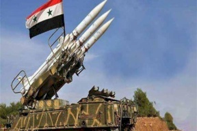 "اسرائيل" تقصف دمشق واطلاق صواريخ على الجولان المحتل