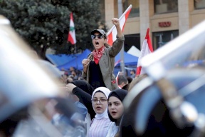 حراك لبنان يتمسك بمطالبه