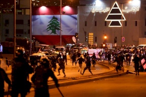 بيروت: 25 مصاباً  في ليلة مواجهات عنيفة