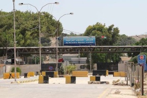 الأردن: لم نتراجع عن حظر البضائع السورية