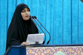 فيديو- ابنة سليماني تحمل السلاح وتوجه رسالة لإسرائيل