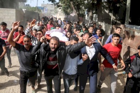 الاحتلال يعدم ثلاثة فلسطينيين على حدود غزة
