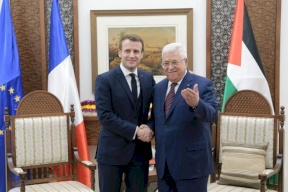 الرئيس عباس يطالب ماكرون باعتراف فرنسا بدولة فلسطين
