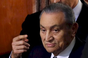 محامي عائلة مبارك: الرئيس الأسبق لم يفقد النطق