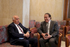 الرجوب يلتقي رئيس الاتحاد المصري لـلعبة الدارتس