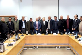 مفاوضات مع إسرائيل لإنهاء قرار حظر تصدير المنتجات الزراعية الفلسطينية