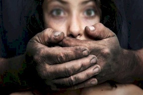 حادثة تهز الهند..وفاة طفلة تعرضت للاغتصاب من 16 شخصا