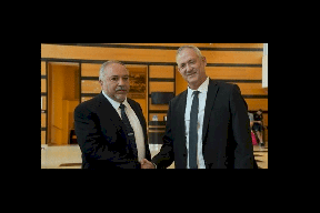 غانتس يقبل شروط ليبرمان لدخول ائتلاف لتشكيل الحكومة