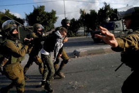 الاعتقالات مستمرة بالضفة والقدس