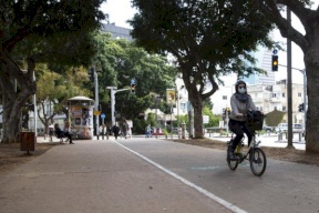 إسرائيل تبدأ مراقبة مرضى كورونا