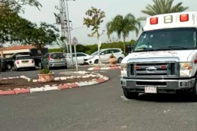 الخدمات العسكرية تنقل طالبتين من طبريا للحجر الصحي برام الله