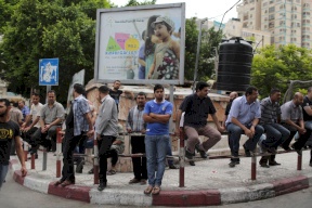 "الإحصاء": أعمار 25% من الفلسطينيين بين الـ18 والـ 29