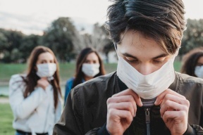 العلماء يحذرون: فيروس كورونا ينتقل من خلال الجنس