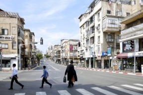 إسرائيل: تقديرات بوجود 75 ألف مصاب بكورونا في مدينة واحدة